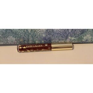 New~ Estee Lauder Divine Plum Limited Edition Lip Gloss
